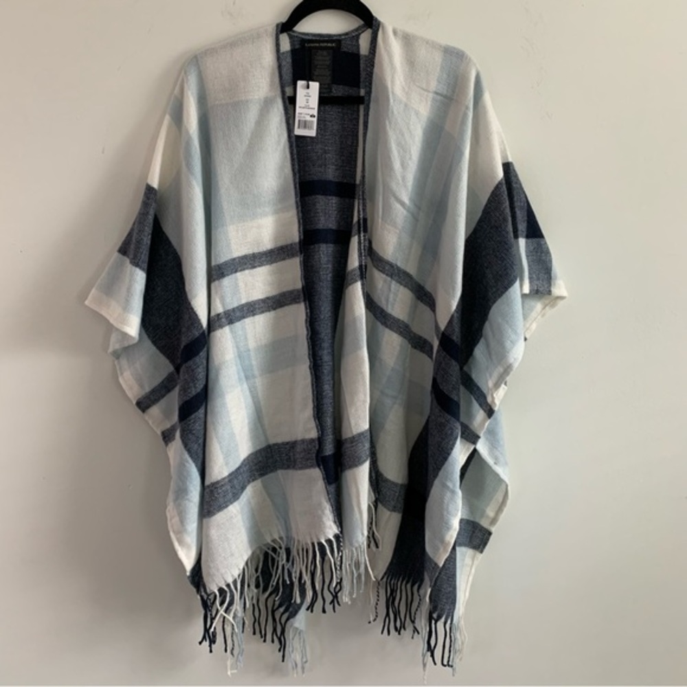 Banana Republic Cashmere Blend Poncho in Skyler Plaid Blue One Size